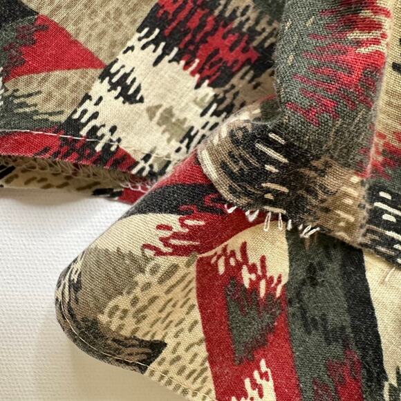 Vintage 1980’s Western Button Front Shirt in Native American Print - Picture 5 of 8